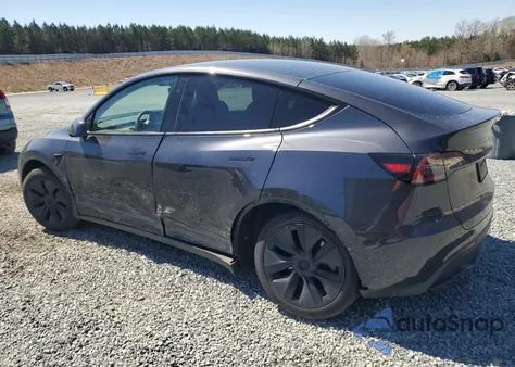 2024 Tesla Model Y из США, поврежденный, VIN 7SAYGDED9RA331305